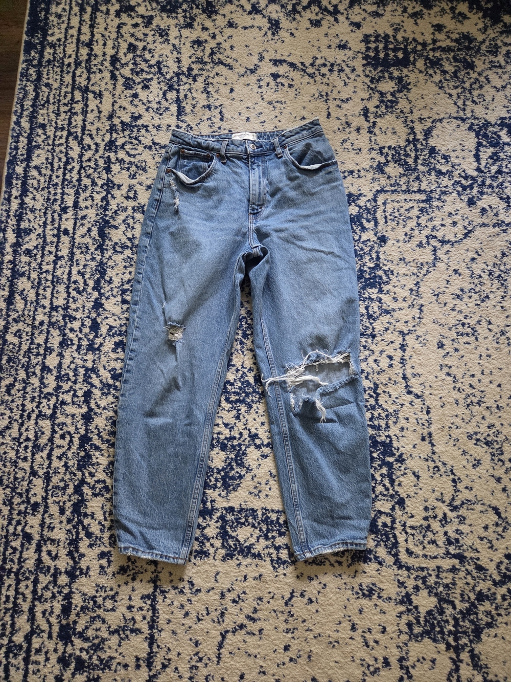 Abercrombie & Fitch Light Blue High-Rise Distressed Jeans